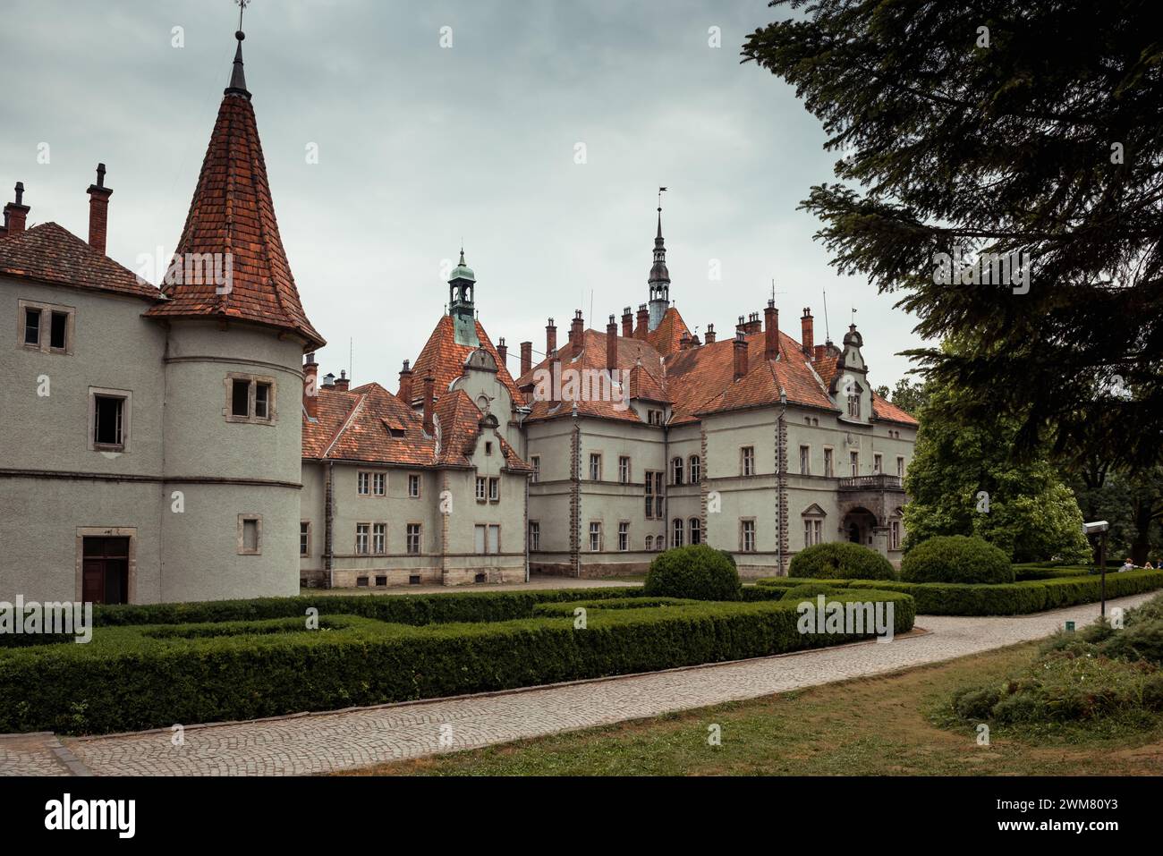 Château de Beregvár aka Palais des Comtes Schönborn un jour nuageux. Ancien bâtiment en Transcarpathie Banque D'Images