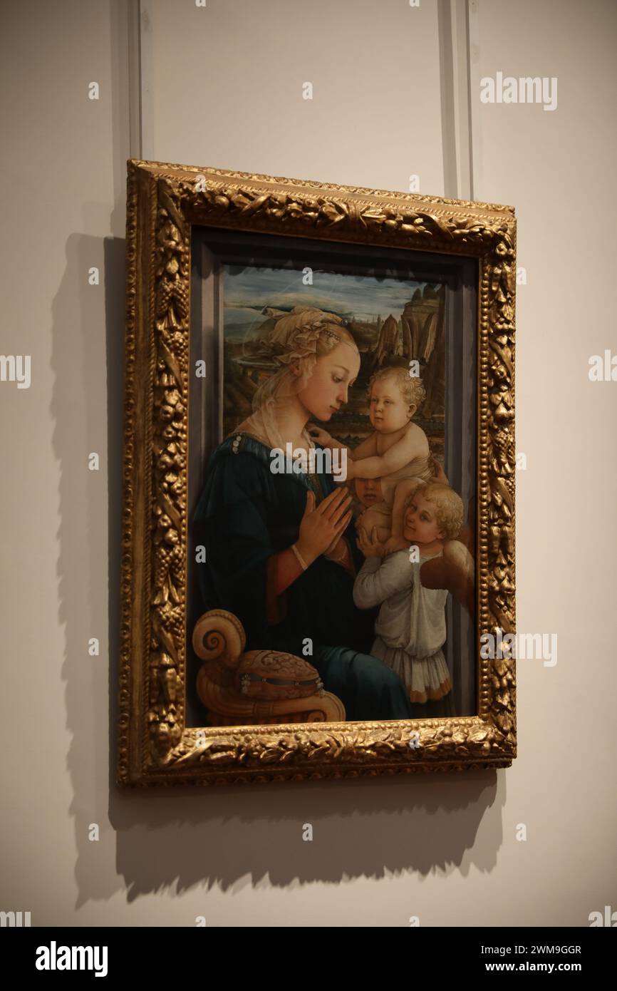 Florence, Italie - 8 février 2024 : peinture célèbre 'Madone et enfant' par Filippo Lippi à la galerie Uffizi Banque D'Images