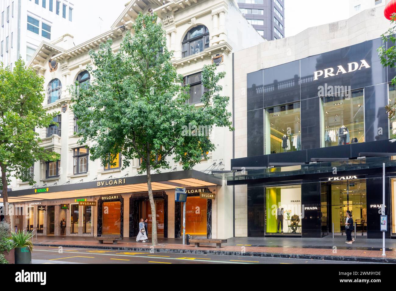 Magasins Bvlgari et Prada, Queen Street, quartier central des affaires, Auckland, Nouvelle-Zélande Banque D'Images