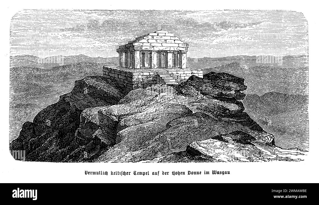 Le temple celtique sur le col du Donon en France est un site fascinant qui a captivé l'imagination des historiens et des archéologues. Les reconstitutions artistiques du temple le décrivent comme un site religieux et cérémoniel important pour les anciens Celtes, niché dans les Vosges. Ces reconstructions sont basées sur des preuves archéologiques, des textes historiques et des comparaisons avec d'autres sites religieux celtes. On pense que le temple a été utilisé pour le culte et les rituels dédiés au panthéon des divinités celtiques, avec un accent particulier sur les éléments de la nature Banque D'Images