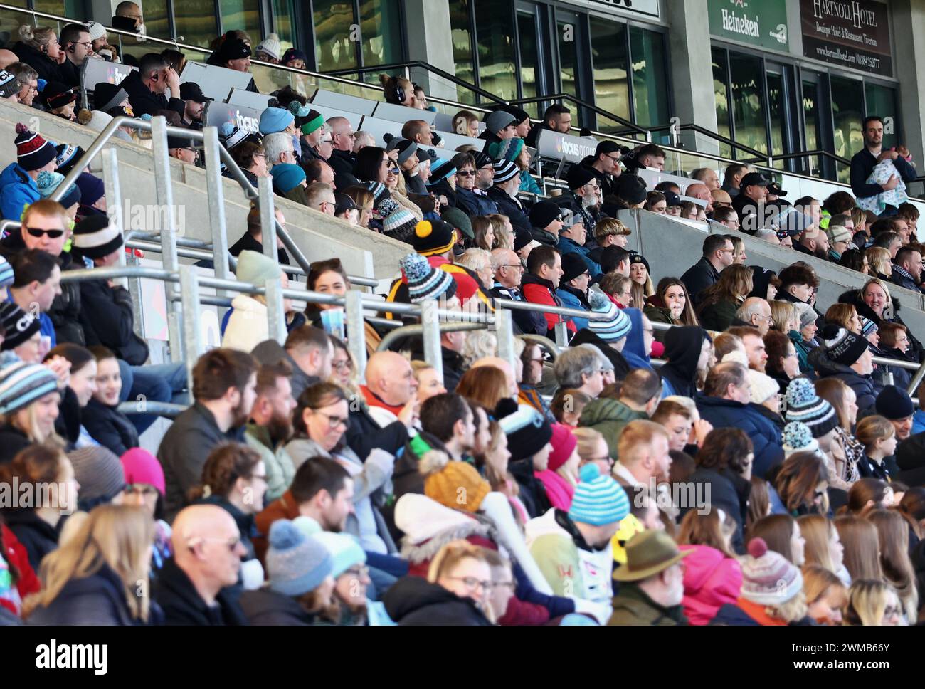 Exeter, Devon, Royaume-Uni. 24 février 2024. Allianz Premiership Women's Rugby : Exeter Chiefs v Harlequins Women at Sandy Park, Exeter, Devon, Royaume-Uni. Photo : fans crédit : Nidpor/Alamy Live News Banque D'Images