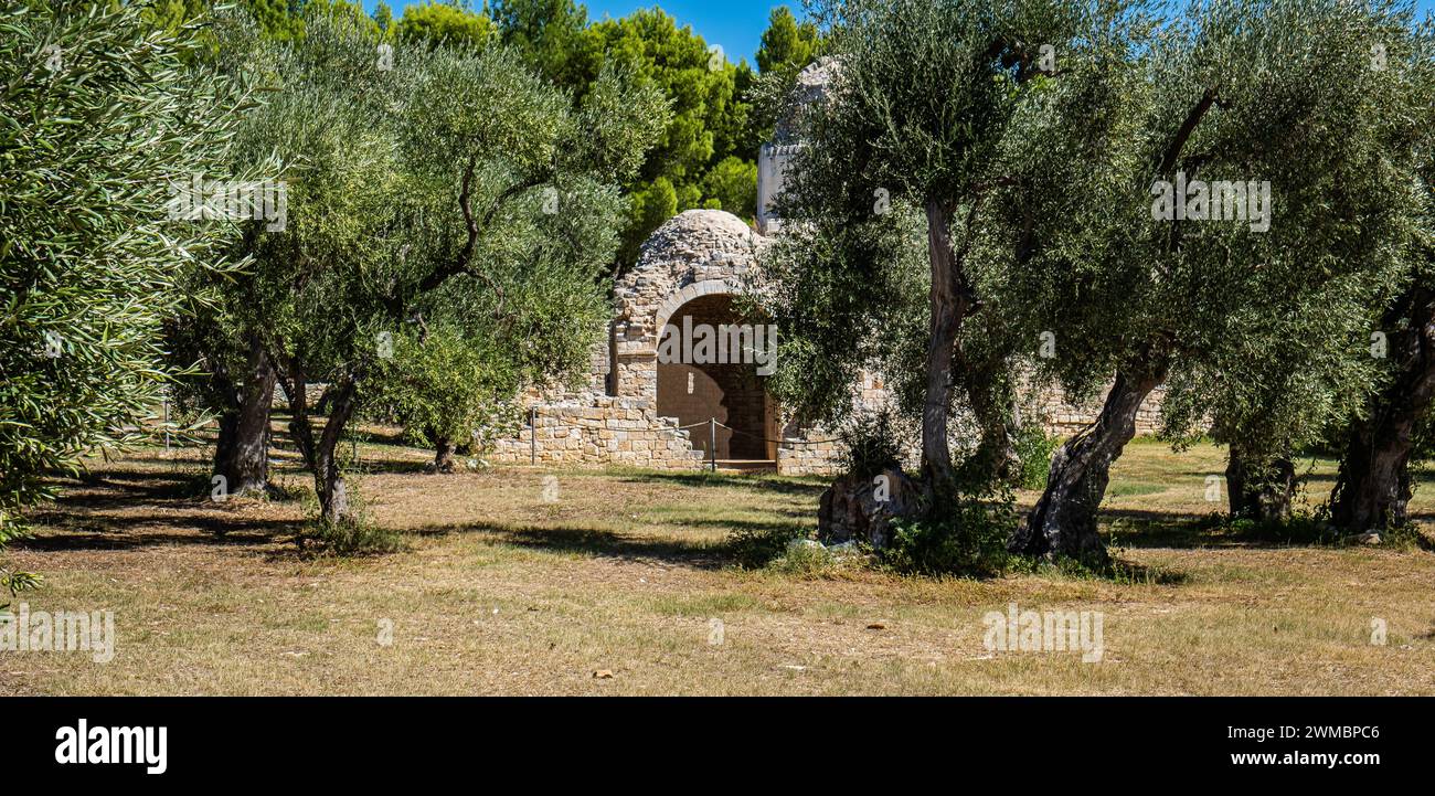 Église de San Felice dans la zone archéologique de Balsignano, ville de Modugno, province de Bari, région des Pouilles, sud de l'Italie - 10ème siècle Banque D'Images