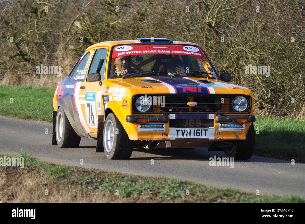 Voitures en compétition dans le Beverley and District Motor Club, Aldbrough, East Riding of Yorkshire, Angleterre Banque D'Images