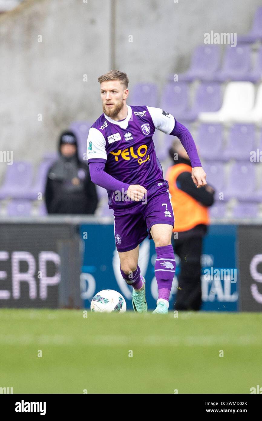 Anvers, Belgique. 25 février 2024. Tom Reyners (7 ans) de Beerschot photographié lors d'un match de football entre Beerschot va et Royal Football Club Seraing lors de la 23 ème journée de la saison Challenger Pro League 2023-2024, le dimanche 25 février 2024 à Anvers, Belgique . Crédit : Sportpix/Alamy Live News Banque D'Images