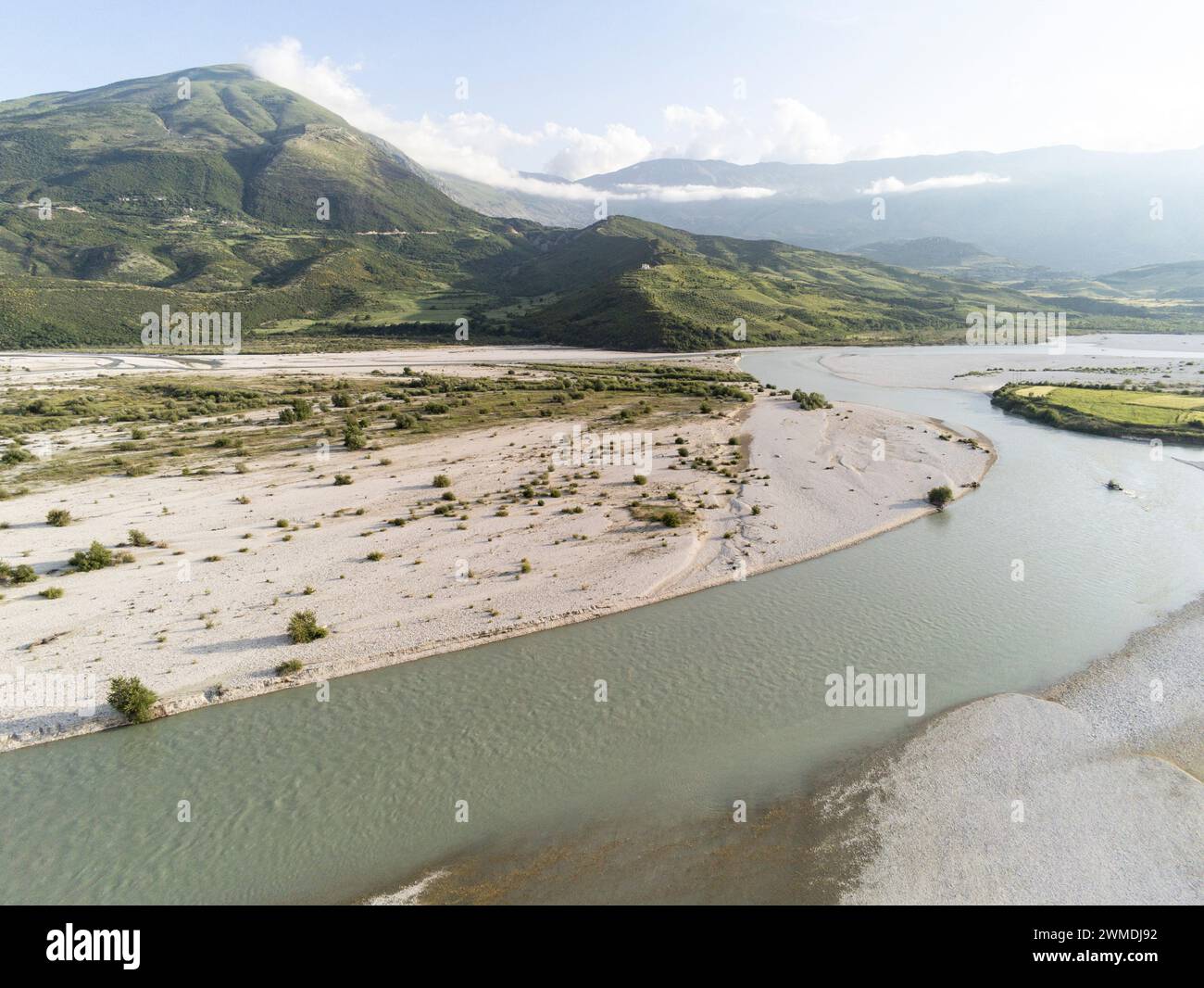 Die Vjosa, Europas letzter ungezähmter Fluss von der quelle bis zur Mündung Banque D'Images