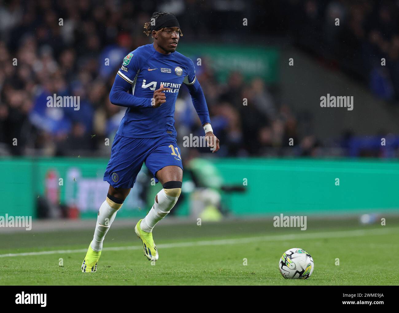 Londres, Royaume-Uni. 25 février 2024. Noni Madueke de Chelsea lors du match de la Coupe de Carabao au stade de Wembley, Londres. Le crédit photo devrait se lire : Paul Terry/Sportimage crédit : Sportimage Ltd/Alamy Live News Banque D'Images