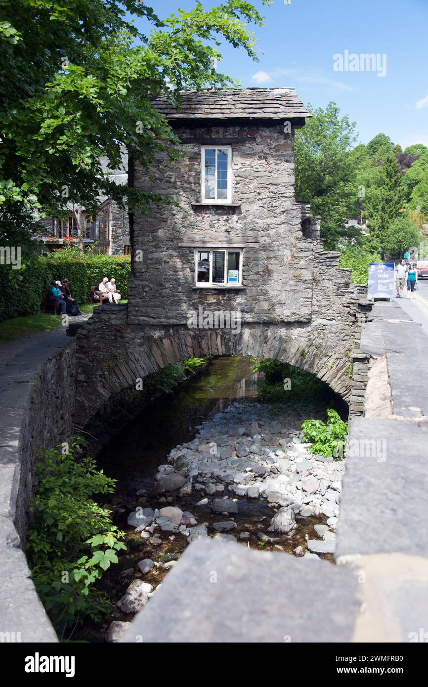 Bridge House, Ambleside, propriété du National Trust, Lake District, Cumbria, ROYAUME-UNI. Banque D'Images
