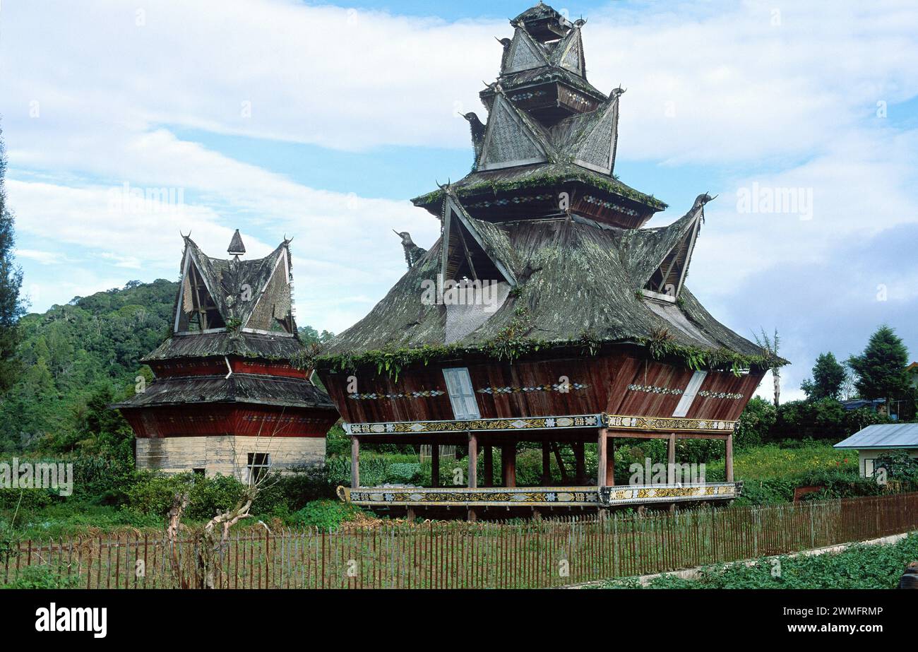 Construction traditionnelle de Karo Batak à Berastagi.Sumatra, Indonésie. Banque D'Images