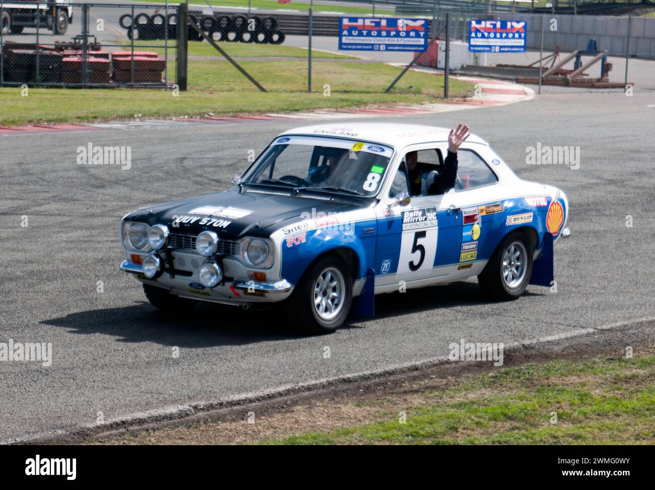 Une Ford Escort 1973, Mk1, dans la démonstration de rallye Slowways Rally Rallye, au Festival de Silverstone 2023 Banque D'Images