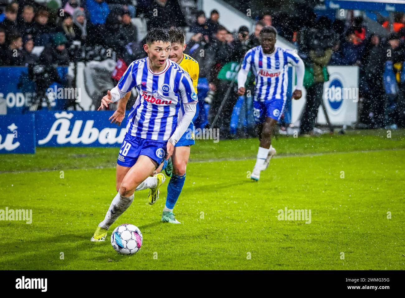 Odense, Danemark. 25 février 2024. Tobias Slotsager (28) de OB vu lors du match de 3F Superliga entre Odense BK et Broendby IF au nature Energy Park à Odense. (Crédit photo : Gonzales photo/Alamy Live News Banque D'Images