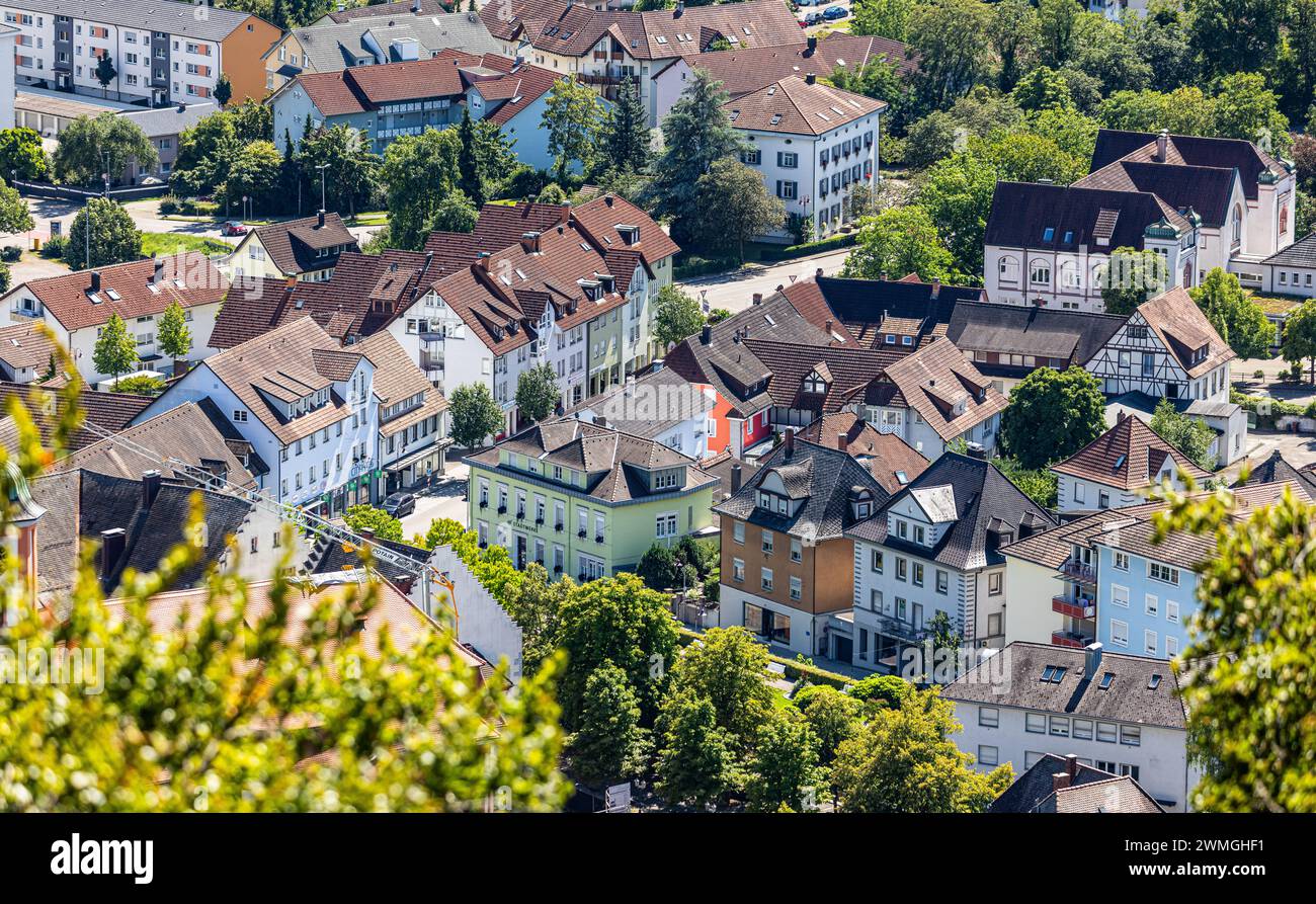 Blick auf den Eingang der Altstadt von Tiengen à Süddeutschland. (Waldshut-Tiengen, Allemagne, 30.07.2023) Banque D'Images