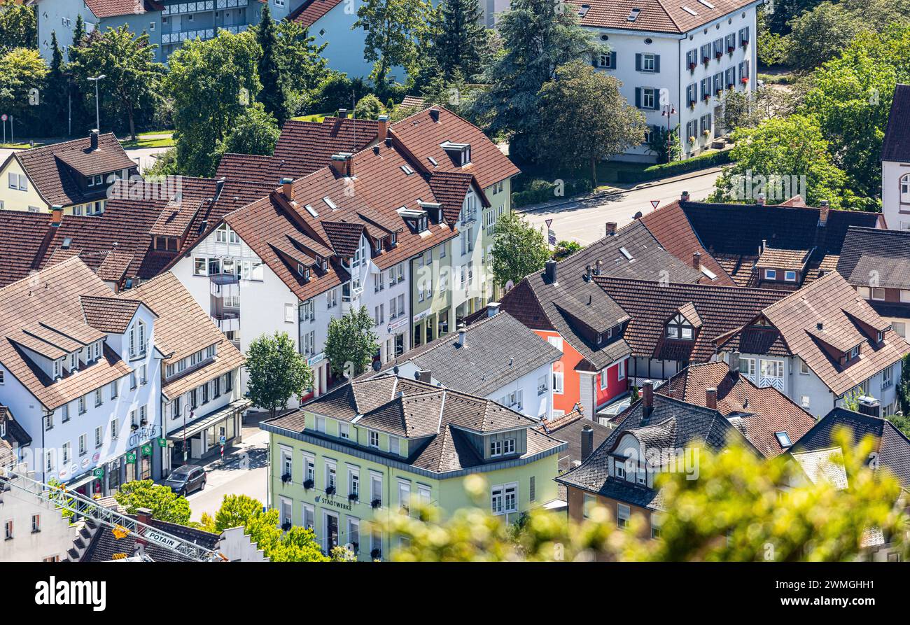 Blick auf den Eingang der Altstadt von Tiengen à Süddeutschland. (Waldshut-Tiengen, Allemagne, 30.07.2023) Banque D'Images