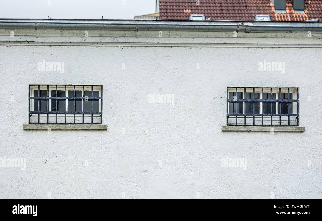 Aussenansicht auf das Lagergefängnis, auch Bunker genannt. (Dachau, Allemagne, 08.04.2023) Banque D'Images