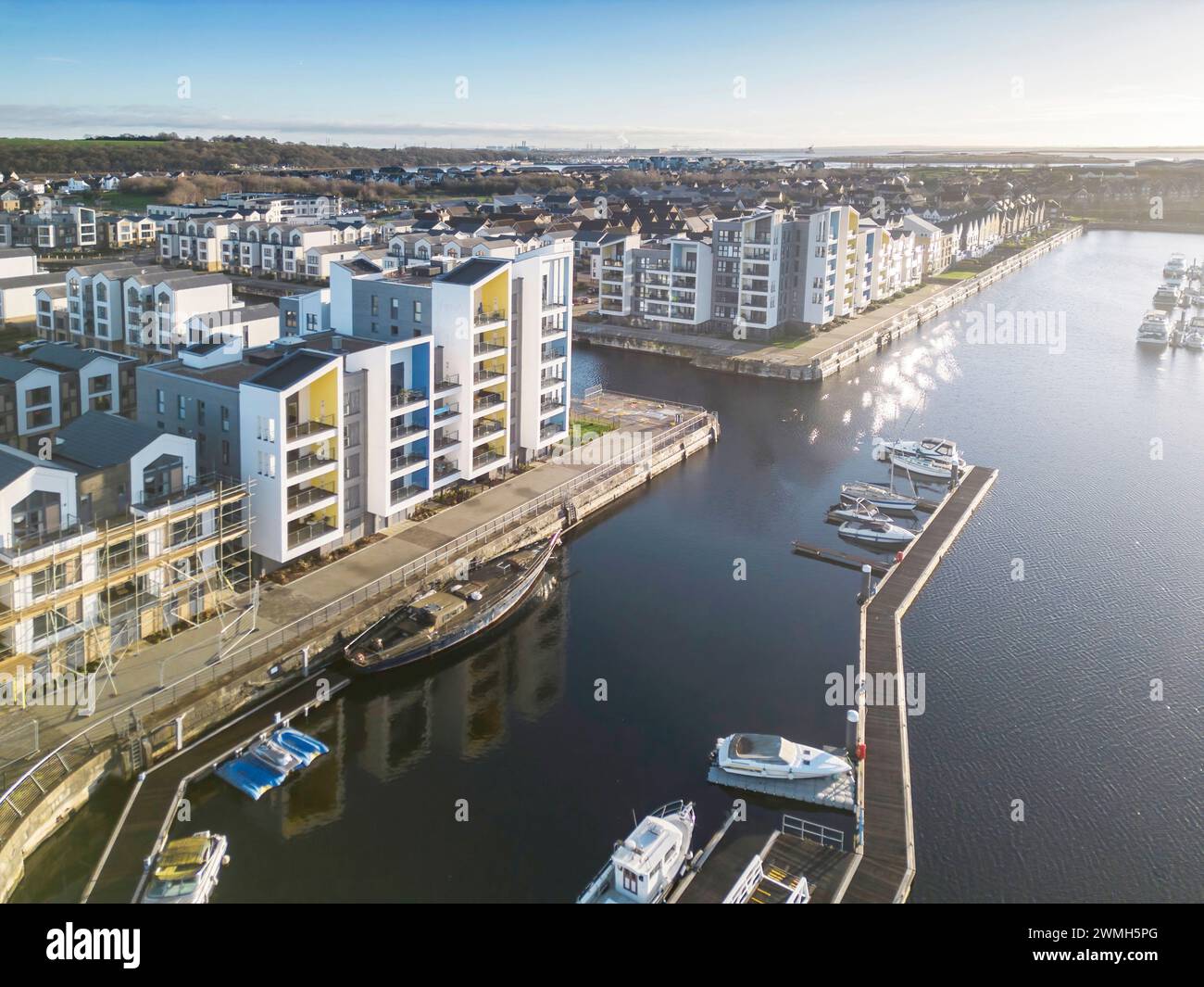 Vue aérienne de l'île Sainte Marys et de la marina de chatham à chatham sur la rivière medway dans le kent Banque D'Images