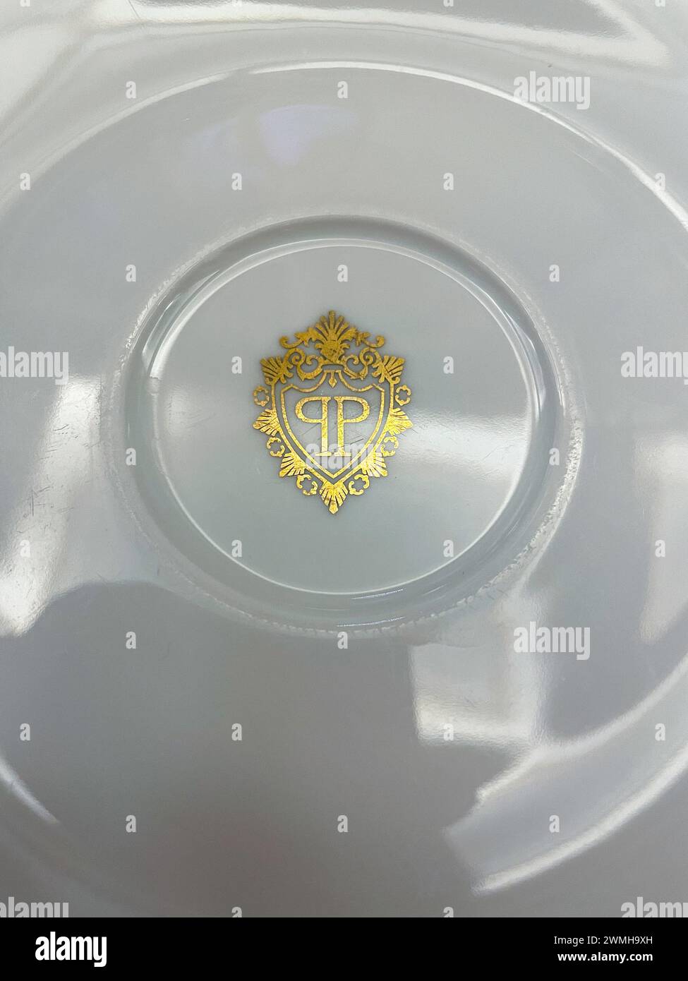 Le Palm court situé au cœur de l'hôtel Plaza dispose d'un service de thé haut de gamme, 2024, New York City, États-Unis Banque D'Images