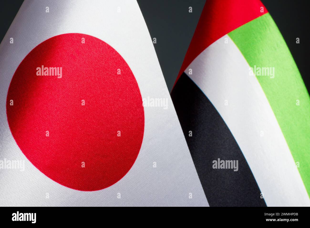 A proximité se trouvent les drapeaux du Japon et des Émirats arabes Unis. Banque D'Images
