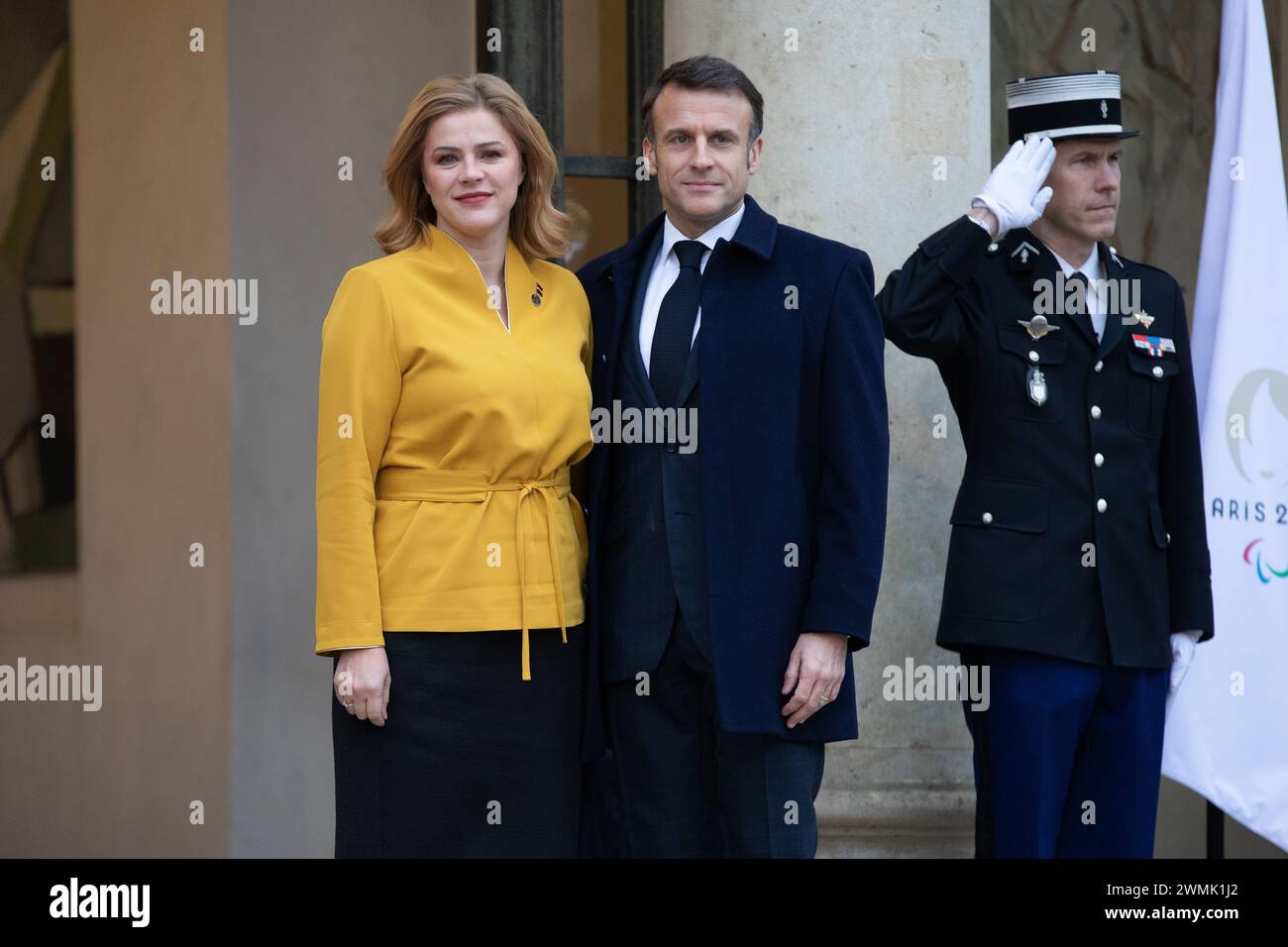 Paris, France, lundi 26 février 2024, Conférence de soutien à l’Ukraine, Mme Evika Silina, première ministre de Lettonie, Emmanuel Macron, président français, crédit François Loock / Alamy Live News Banque D'Images