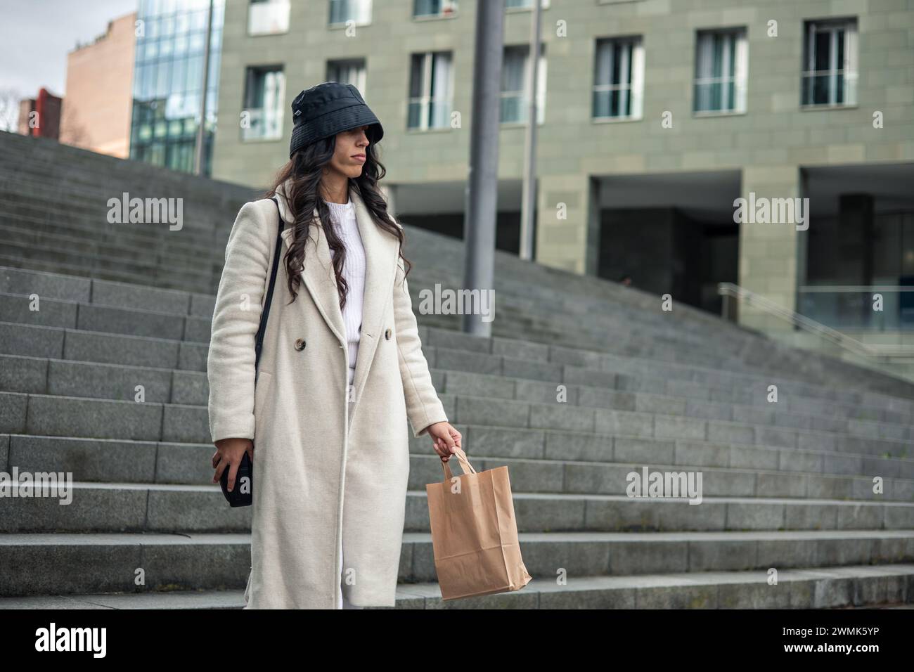 Manteau jeune fille sale