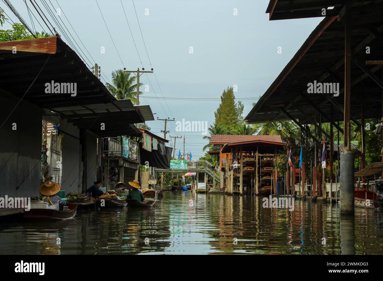 3 janvier 2020, Thaïlande : Portrait de la détentrice de stalle de marché féminin mature, marché flottant Damnoen Saduak, Thaïlande Banque D'Images