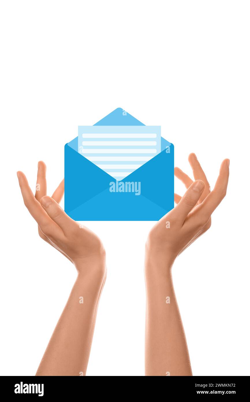 Mains féminines et enveloppe dessinée avec lettre sur fond blanc Banque D'Images