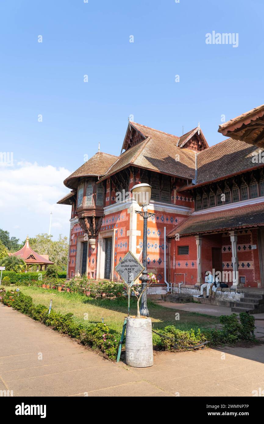 Kanakakkunnu Palace est un palais situé près de Napier Museum dans le district de Thiruvananthapuram dans l'État du Kerala en Inde. Il est célèbre pour l'accueil culturel. Banque D'Images