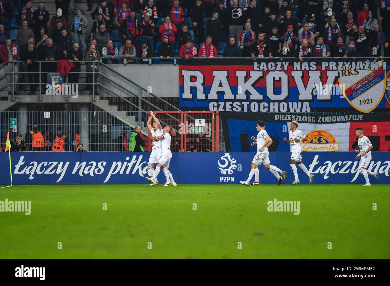 2024.02.27 Gliwice Pilka nozna Fortuna Puchar Polski 1/4 Finalu Sezon 2023/2024 Piast Gliwice - Rakow Czestochowa N/z Tomas Huk, Jakub Czerwinski, radosc, radosc po golu, radosc po bramce Foto Marcin Bulanda / PressFocus 2024.02.27 Gliwice Football Coupe de Pologne Quater finale Ligue saison 2023/2024 Piast Gliwice - Rakow Czestochowa Tomas Huk, Jakub Czerwinski, radosc, radosc po golu, radosc po bramce crédit : Marcin Bulanda / PressFocus Banque D'Images