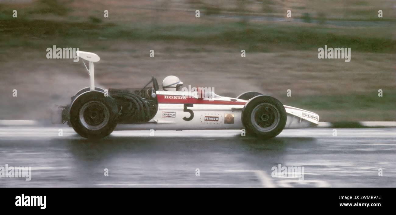 John Surtees dans une Honda au Grand Prix de F1 de Watkins Glen 1968, a pris la 9e place, a terminé 3e. Banque D'Images