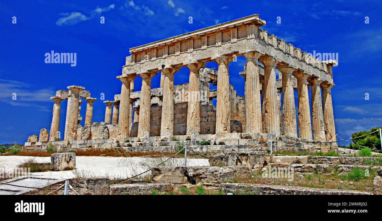 Grèce voyages et monuments . Temple antique d'Orfeas dans l'île d'Egine, le prototipe de l'Acropole. Saronics Golfe Banque D'Images