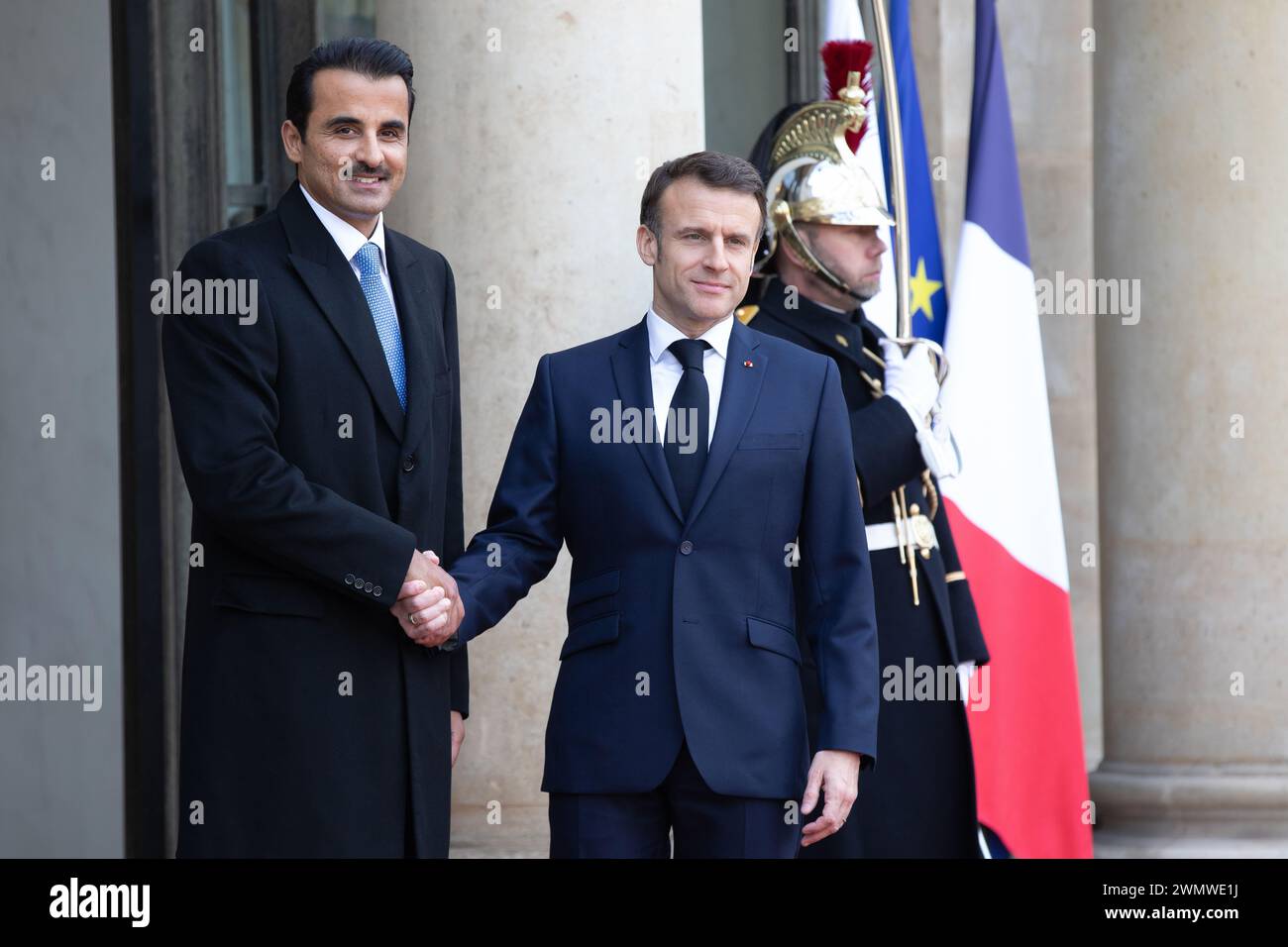 Paris, France, mardi 27 février 2024, visite d’Etat de l’émir du Qatar, son Altesse Cheikh Tamin Bin Hamad Al Thani, Emmanuel Macron, Président de la République, crédit François Loock / Alamy Live News Banque D'Images