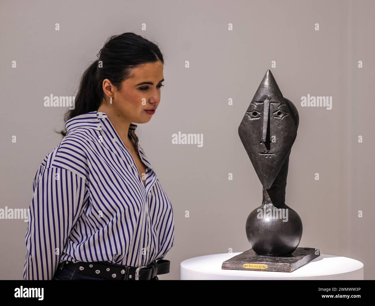 Sotheby's, Londres, Royaume-Uni. 28 février 2024. Pablo Picasso, TETE de femme, est £ 2, 900 000-4,000 000 000 dévoilement d'œuvres extraordinairement rares de Picasso, Monet, Miro, Bacon, Dubuffet, Gilort.Paul Quezada-Neiman/Alamy Live News Credit : Paul Quezada-Neiman/Alamy Live News Banque D'Images