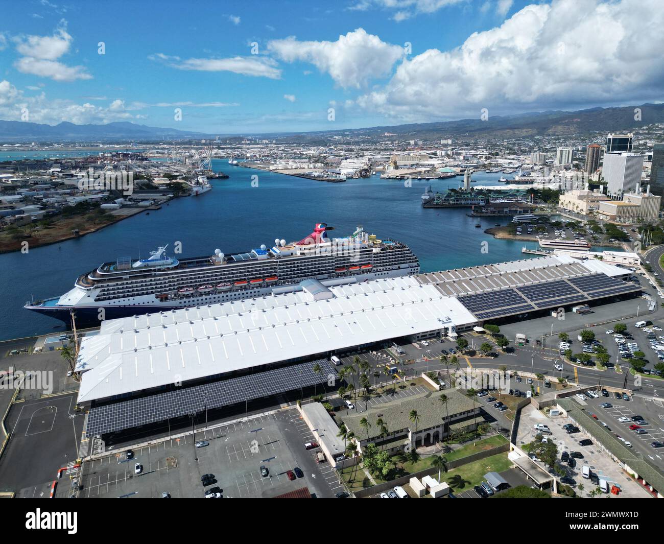 Vue aérienne de la zone de commerce extérieur d'Hawaï, port d'Honolulu, Hawaï. Banque D'Images