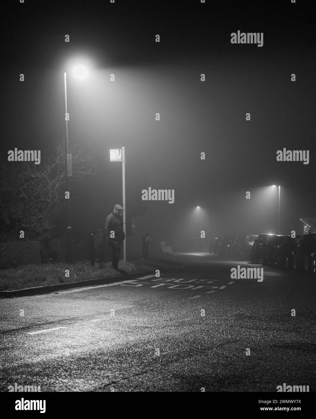 En attendant le premier bus Banque D'Images