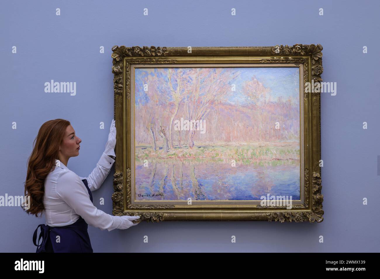 Sotheby's, Londres, Royaume-Uni. 28 février 2024. Claude Monet, Arbressau bord de Leau, Printems a Giverny,1885 est £5-7 millions dévoilant des œuvres extraordinairement rares de Picasso, Monet, Miro, Bacon, Dubuffet, Gilort.Paul Quezada-Neiman/Alamy Live News Credit : Paul Quezada-Neiman/Alamy Live News Banque D'Images