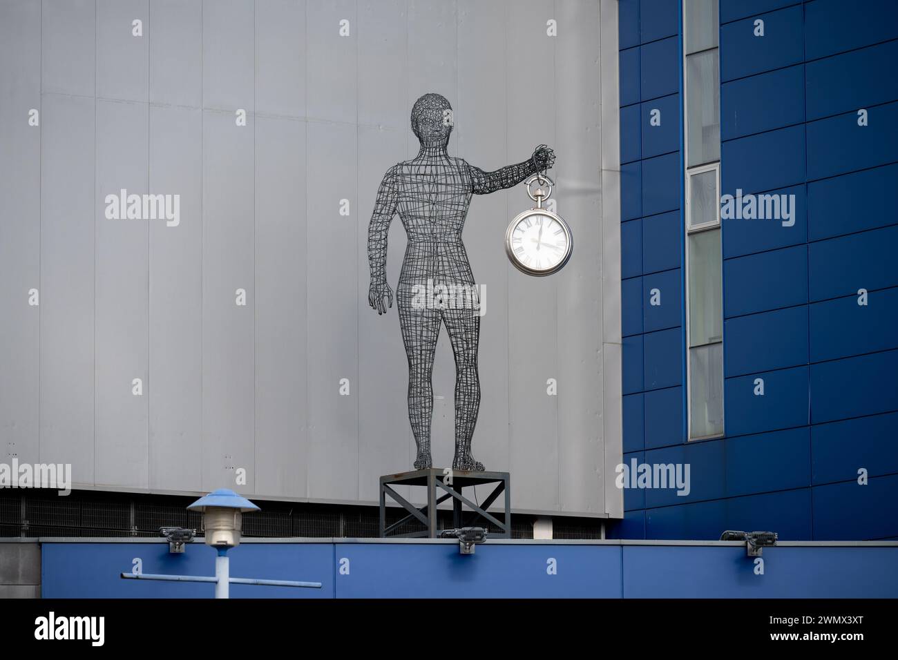 Sculpture afro-américaine sur l'ancien bâtiment Ikea, Coventry, West Midlands, Angleterre, Royaume-Uni Banque D'Images