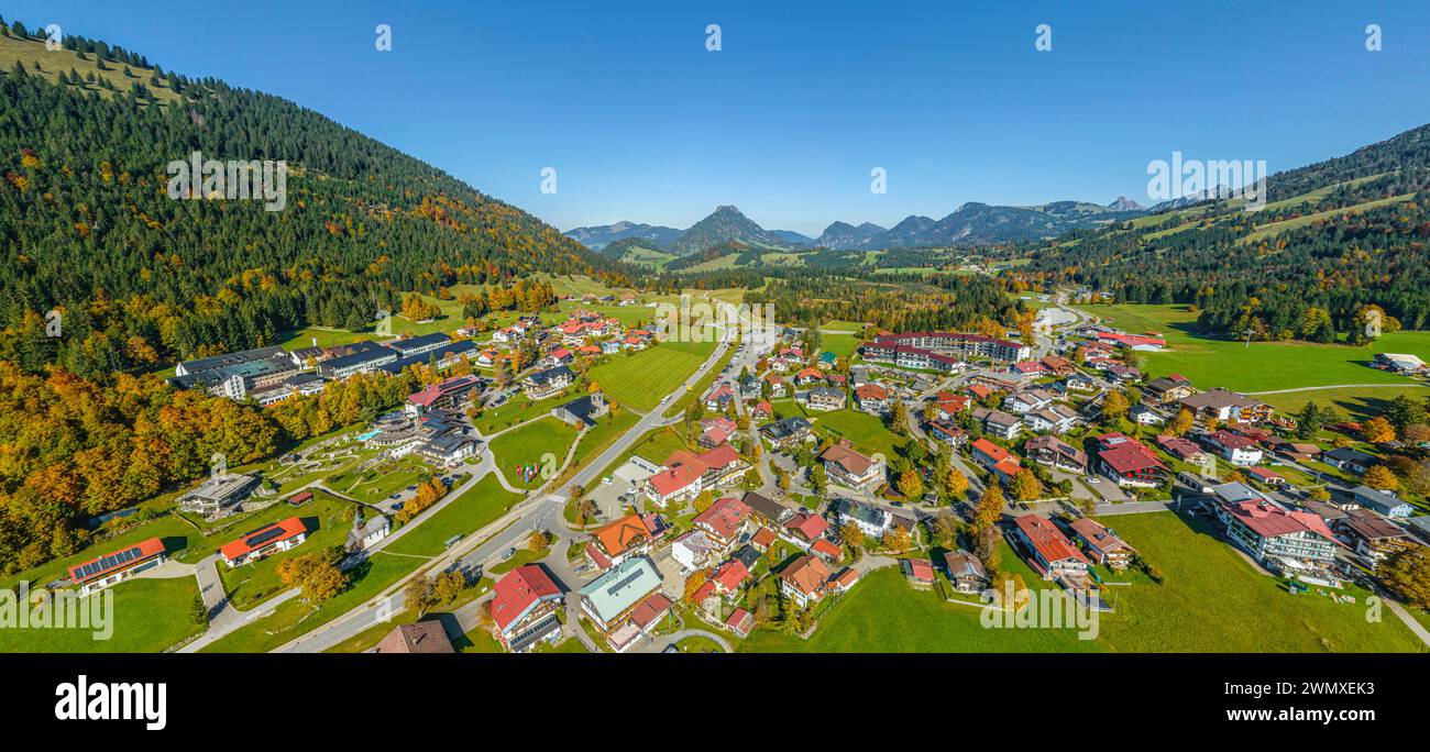 Octobre doré à Oberjoch près de Bad Hindelang dans le Allgäu sur la route des Alpes allemandes Banque D'Images