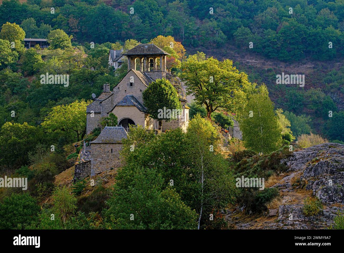 France, Aveyron, Campouriez, BES Bedene ou Bez bedene, (retreay fondé par Saint-Gaussibert et église du 12 ème siècle Banque D'Images