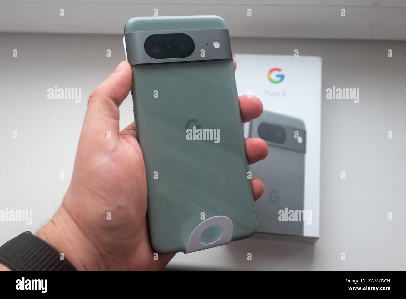 21 février 2024, Moscou, Russie. Le nouveau smartphone de Google Pixel 8 Banque D'Images