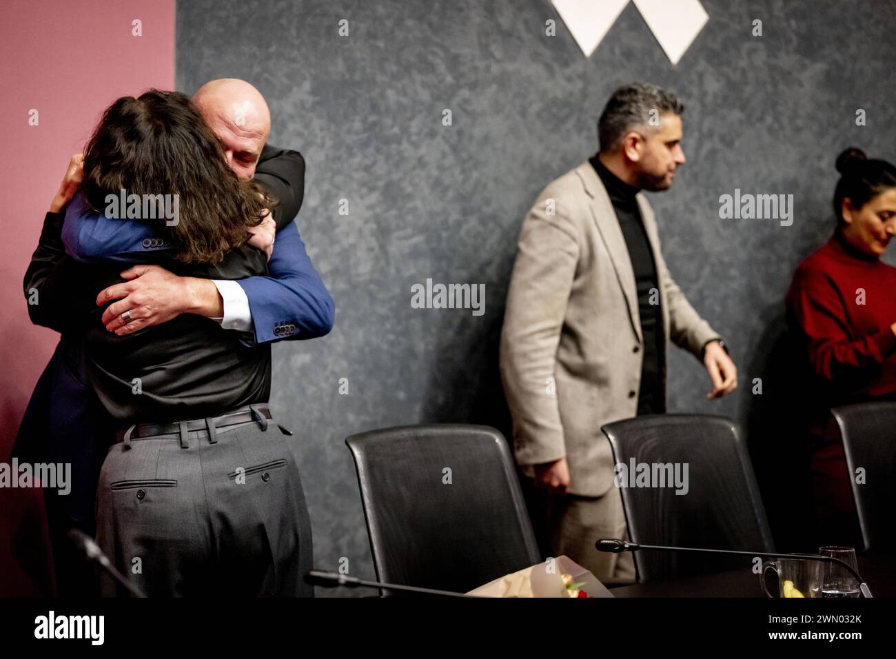 AMSTERDAM - Maire Femke Halsema après une réunion du conseil municipal d'Amsterdam, au cours de laquelle, entre autres, son nouveau mandat sera voté. Après un scrutin secret, il sera clair si Halsema a été réélu. ANP ROBIN UTRECHT pays-bas Out - belgique Out Banque D'Images