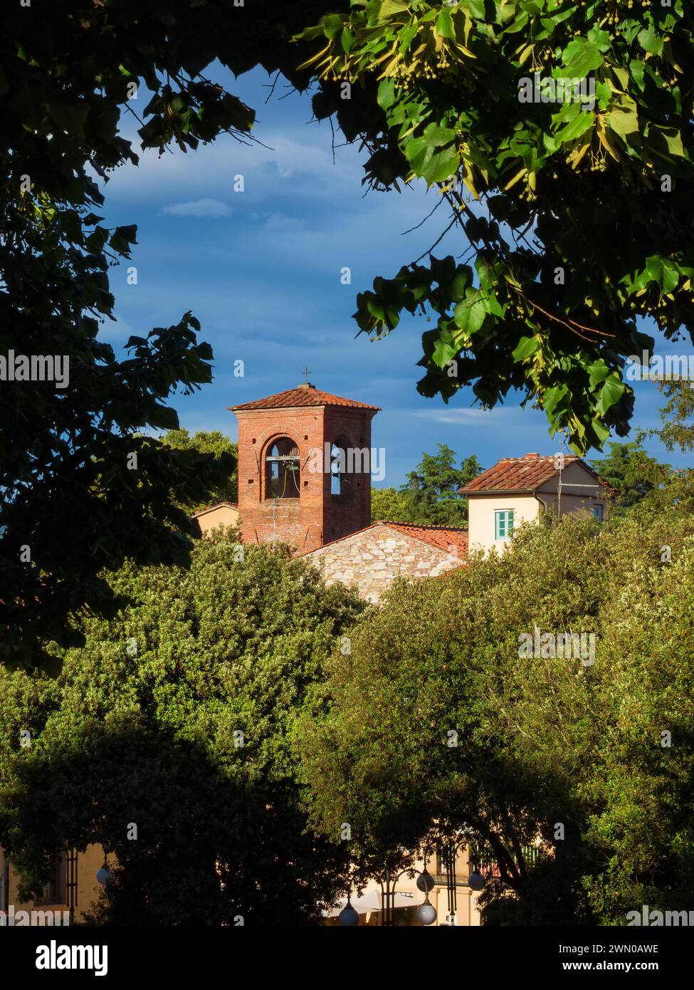 Vue sur le centre historique de Lucques Banque D'Images