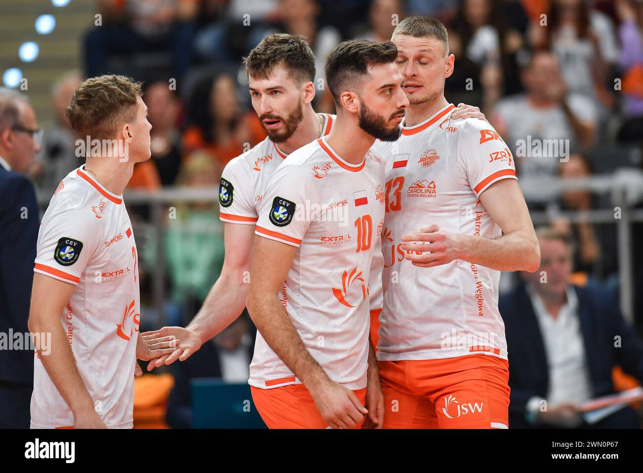 2024.02.28 Jastrzebie-Zdroj Siatkowka Mezczyzn CEV Liga Mistrzow Sezon 2023/2024 Jastrzebski Wegiel - ventes de gaz Daiko Piacenza N/z Tomasz Fornal, Ryan Sclater, Jurij Gladyr Foto Marcin Bulanda/PressFocus 2024.02.28 Jastrzebie-Zdroj Volleyball hommes CEV Champions League saison 2023/2024 Jastrzebski Wegiel - ventes de gaz Daiko Piacenza Tomasz, Ryan Sladr, Ryan Sladr, Jurij crédit : Marcin Bulanda/PressFocus Credit : Sipa USA/Alamy Live News Banque D'Images