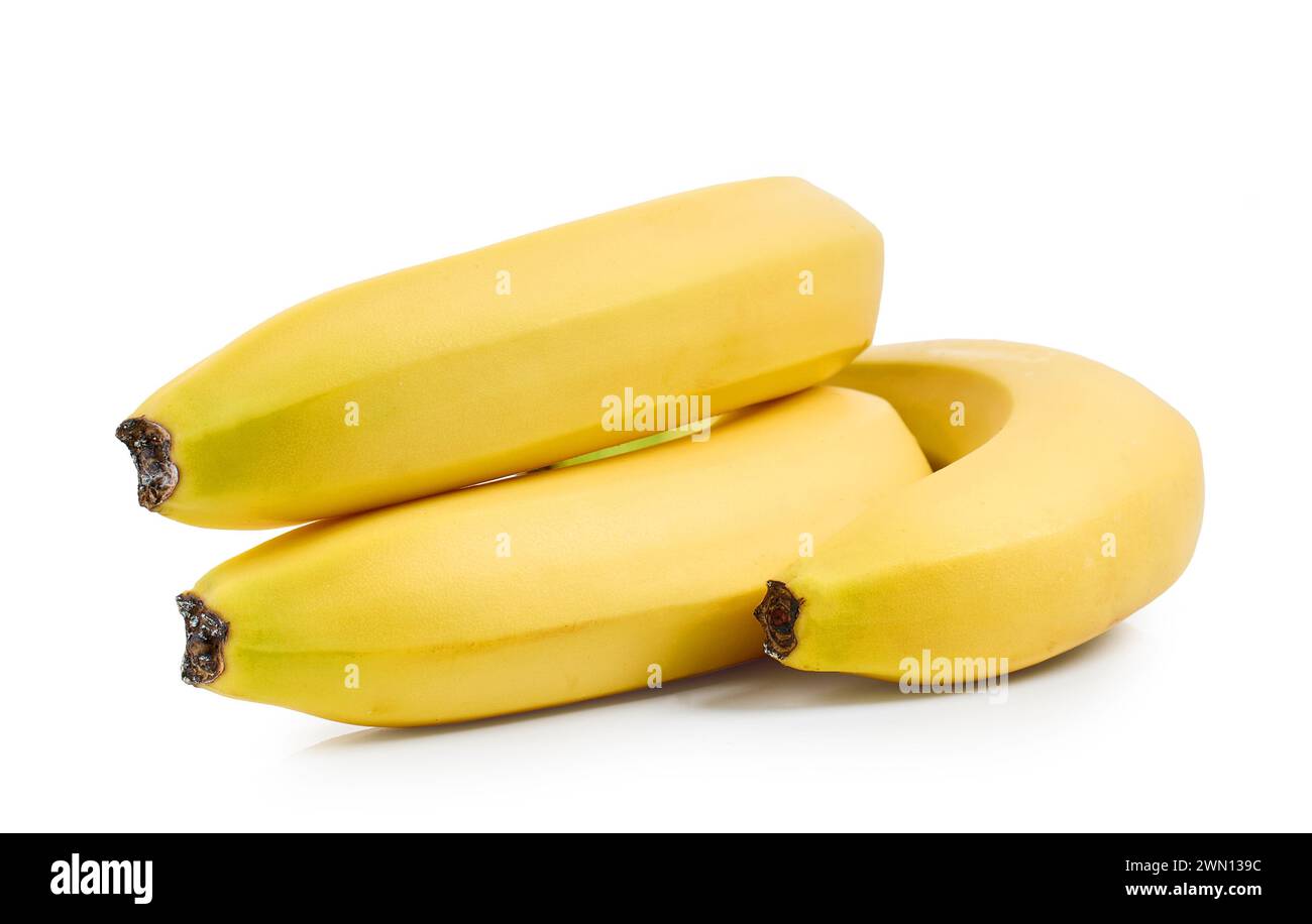 bouquet de bananes fraîches mûres isolé sur fond blanc Banque D'Images