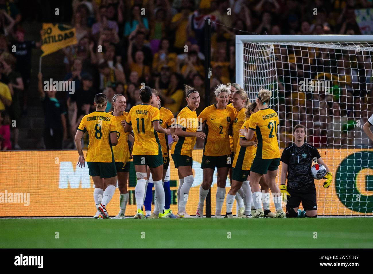 Melbourne, Australie, 28 février 2024. Matilda célèbre un but lors de la 3e manche du match de qualification olympique féminin de l’AFC 2024 entre CommBank Matildas et l’Ouzbékistan au Marvel Stadium le 28 février 2024 à Melbourne, en Australie. Crédit : Santanu Banik/Speed Media/Alamy Live News Banque D'Images