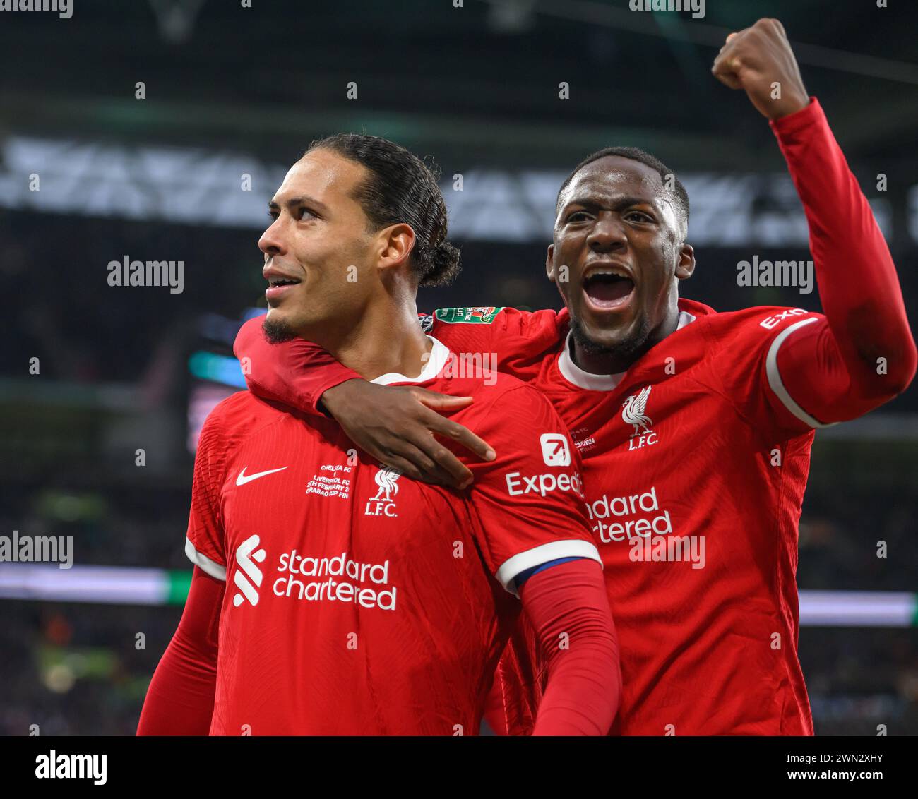 25 février 2024 - Chelsea v Liverpool - finale de la Coupe de Carabao - stade de Wembley. Virgil Van Dijk de Liverpool célèbre son but qui a ensuite été refusé. Banque D'Images