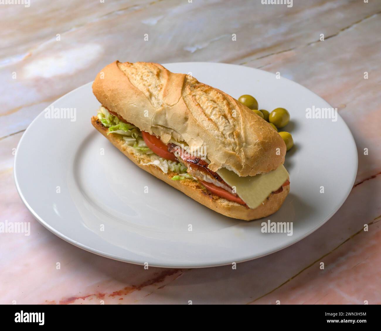 Vue unique de sandwich sur une plaque blanche, majorque, îles baléares, espagne Banque D'Images