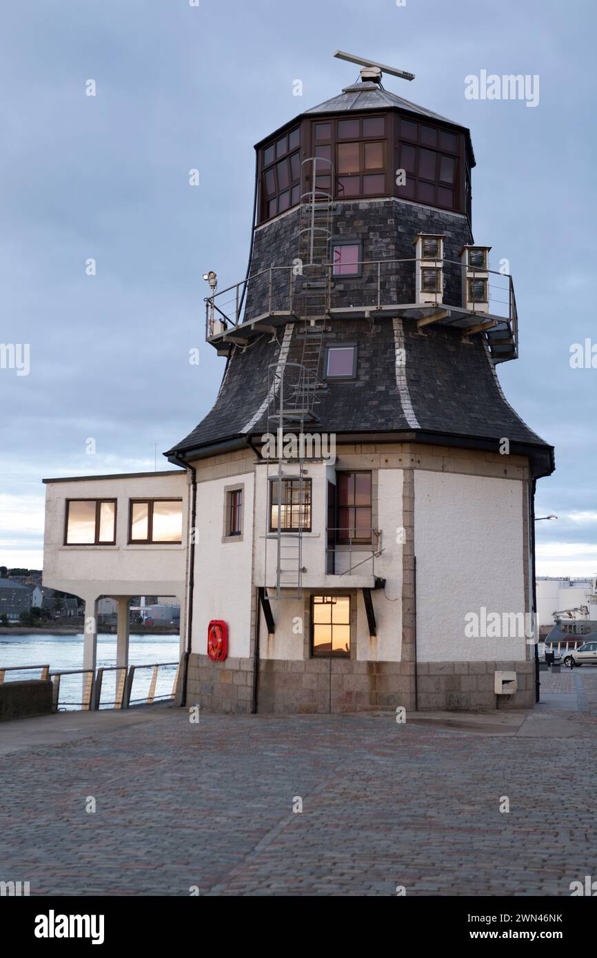 Royaume-Uni, Écosse, Aberdeen, la maison ronde historique à l'entrée du port d'Abderdeen. Banque D'Images