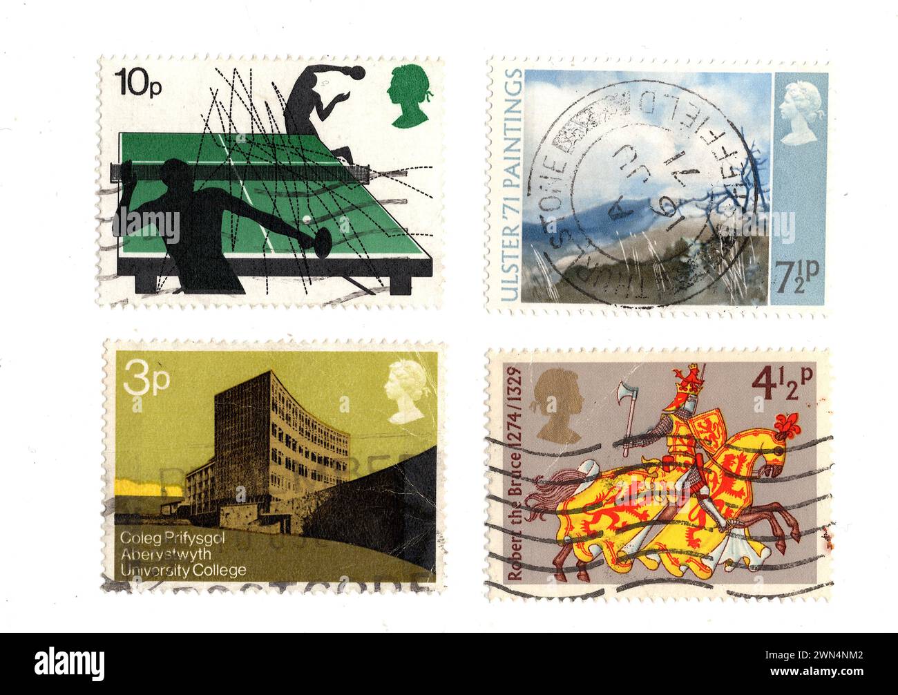Timbres-poste commémoratifs vintage du Royaume-Uni isolés sur fond blanc. Banque D'Images