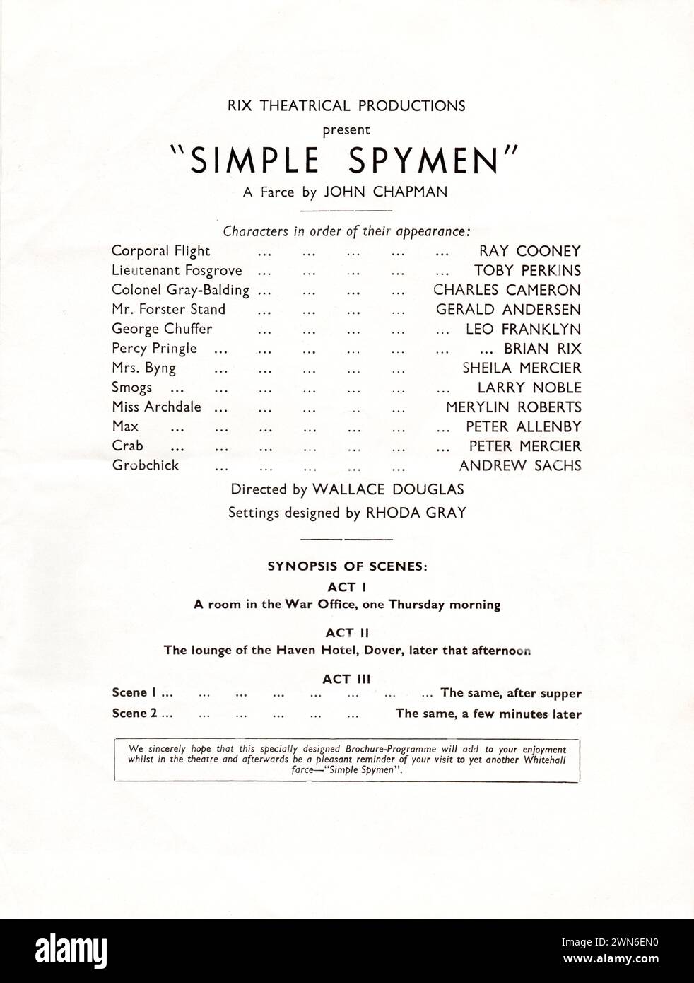La distribution de simple Spymen le 19 mars 1958, une production théâtrale de Rix, dans un programme souvenir du Whitehall Theatre, 1958. Banque D'Images
