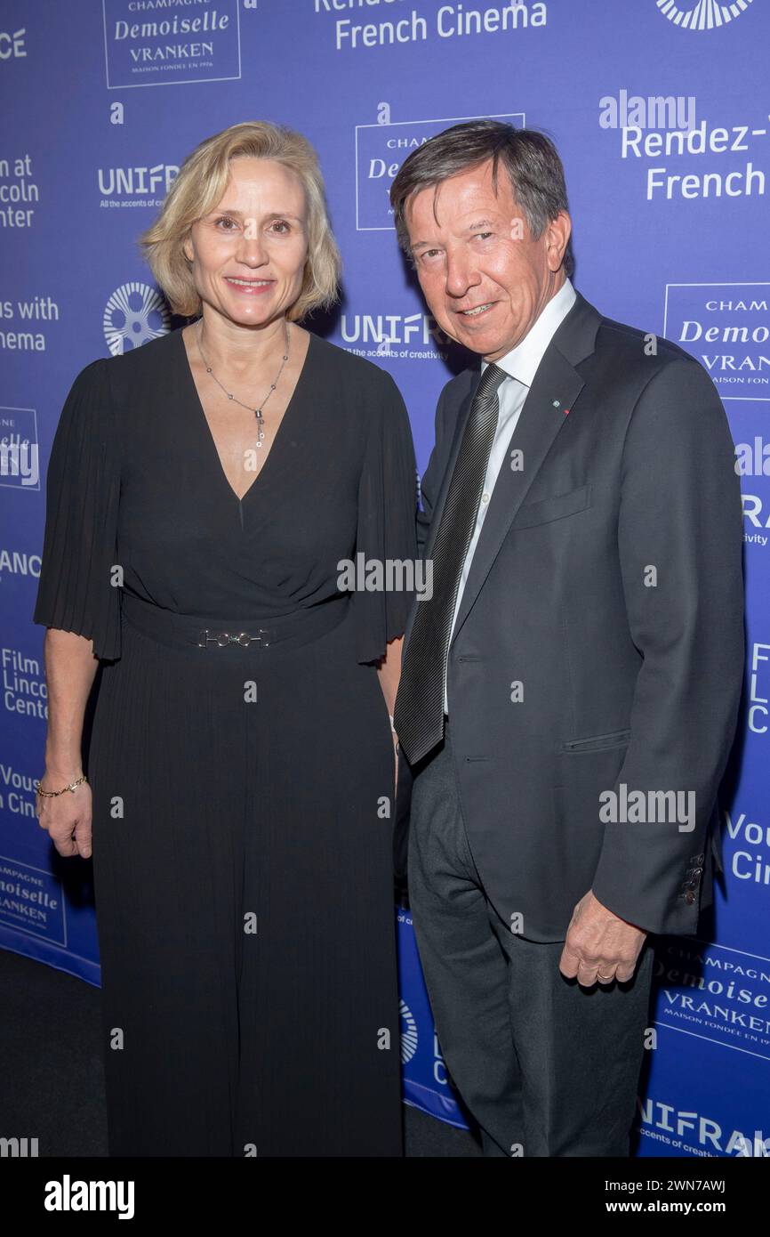 New York, États-Unis. 29 février 2024. NEW YORK, NEW YORK - FÉVRIER 29 : (de gauche à droite) Daniela Elstner et Gilles Pélisson assistent à la 29e soirée d'ouverture du rendez-vous avec French Cinema Showcase au Walter Reade Theater le 29 février 2024 à New York. Crédit : Ron Adar/Alamy Live News Banque D'Images