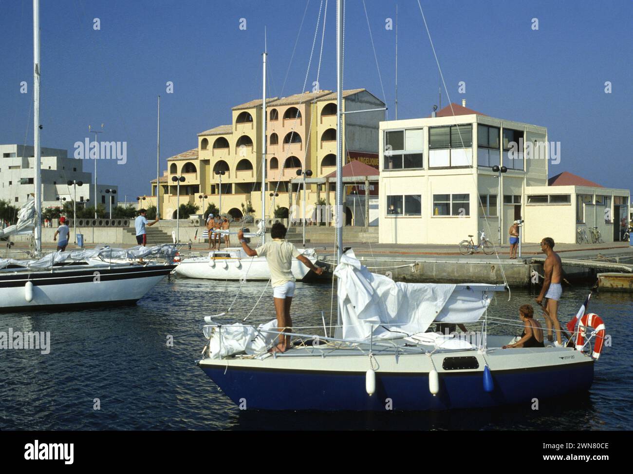 france pyrénées orientales port leucate vacances d'été voiliers location immobilière Banque D'Images