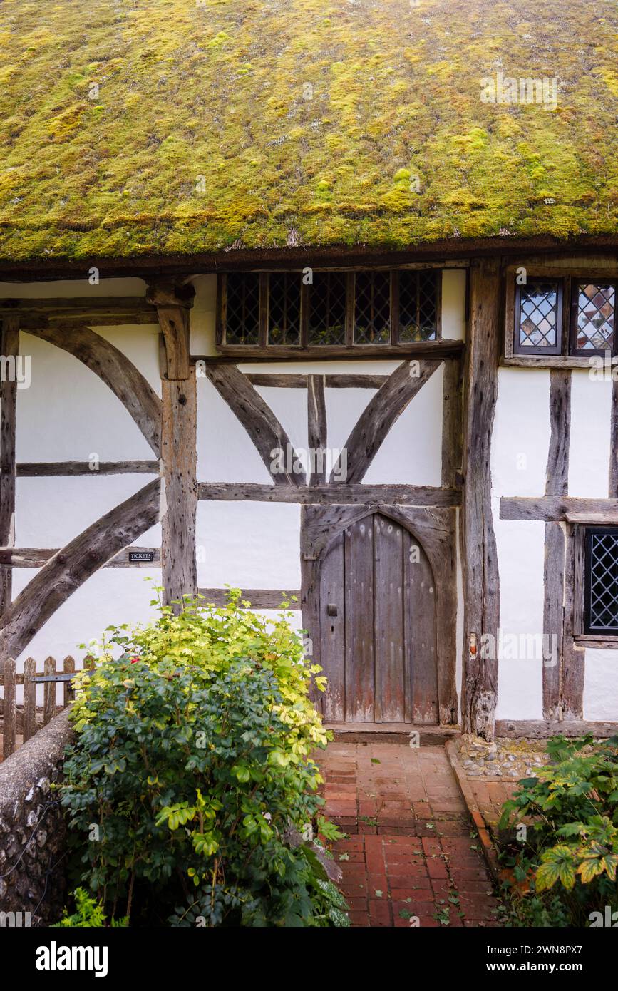 Alfriston Clergy House à Alfriston, un joli village historique dans le quartier Wealden de East Sussex, le premier bâtiment du National Trust en 1896 Banque D'Images